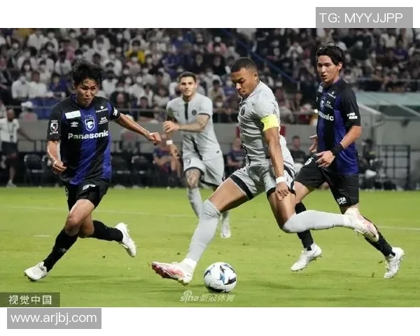 南特与巴黎圣曼激战成平比分揭晓精彩瞬间回顾 南特与巴黎圣曼激战成平比分揭晓精彩瞬间回顾